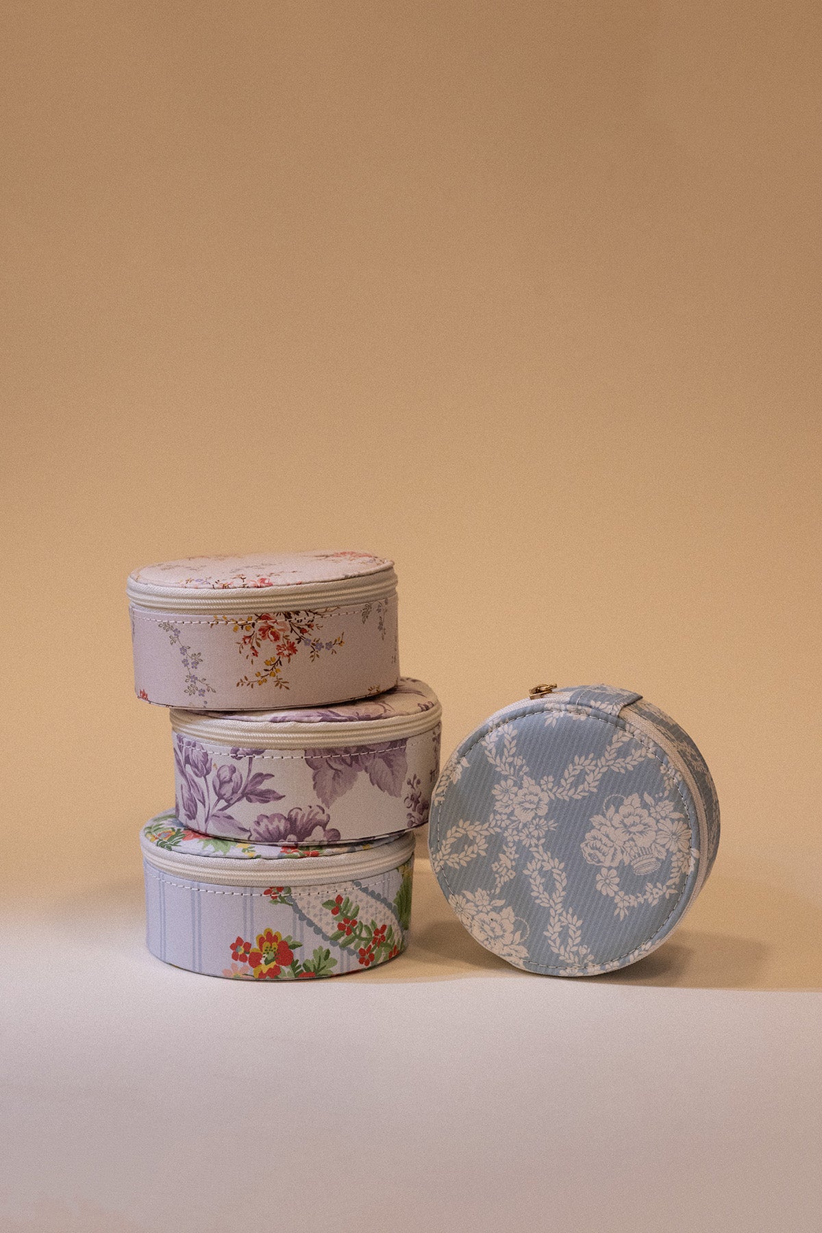 JEWELRY BOX ROUND MW LIBERTY GARDEN BLOOMS