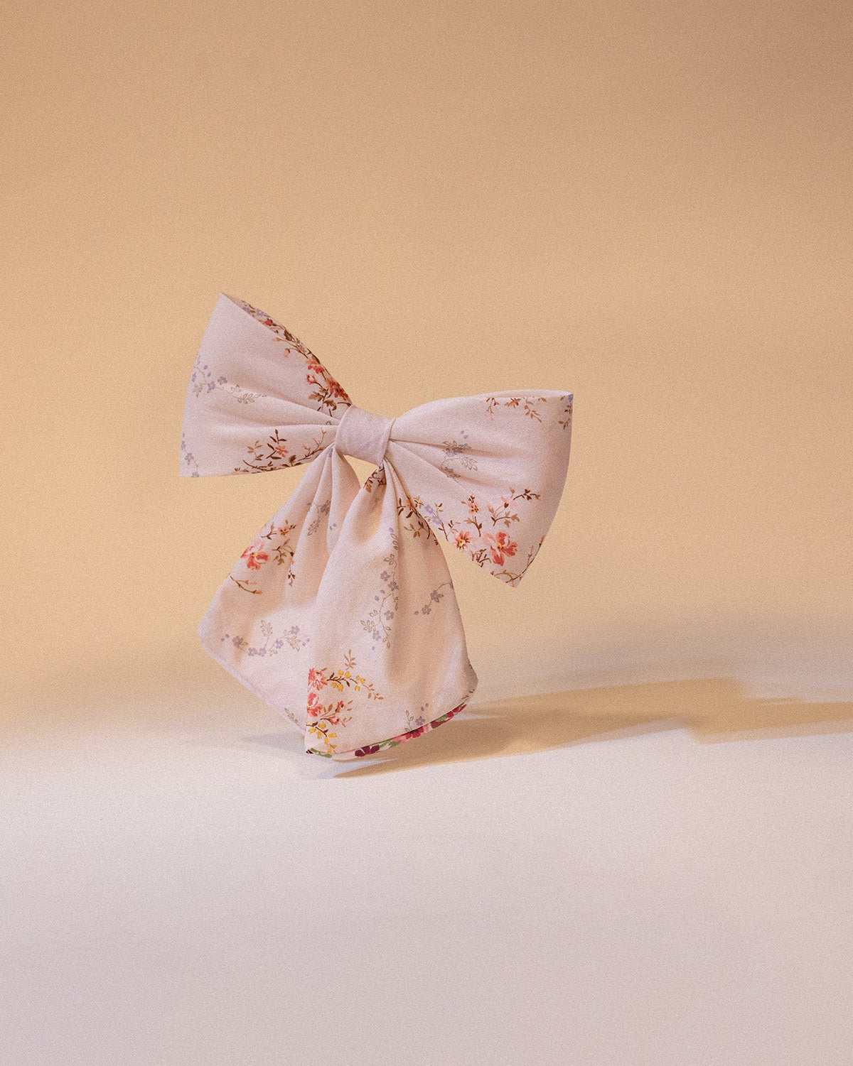 LUXURY BOW MW LIBERTY GARDEN BLOOMS